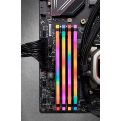 Corsair Vengeance RGB PRO - Black - Product Image 1