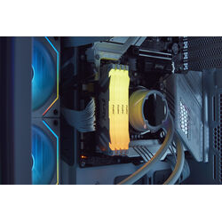 Kingston FURY Renegade RGB - Product Image 1