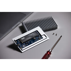 KLEVV CRAS C910G - Product Image 1