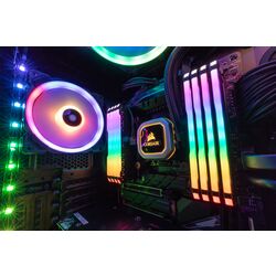 Corsair Vengeance RGB PRO - Black - Product Image 1