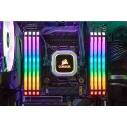 Corsair Vengeance RGB PRO - Black - Product Image 1