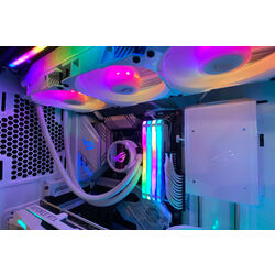 ASUS ROG Strix LC 240 - White - Product Image 1